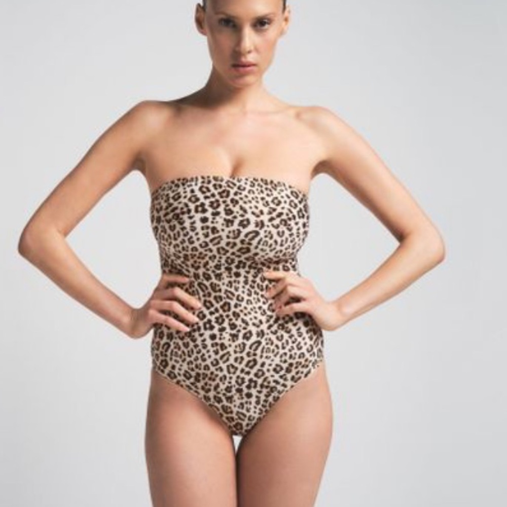 SKIMS NWT Signature Swim Strapless One Piece - Champagne Leopard Print